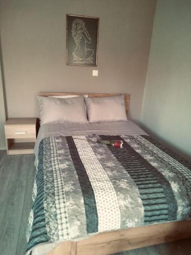 Minimal & cozy studio ΜΕ ΔΩΡΕΑΝ ΧΩΡΟ ΣΤΑΘΜΕΥΣΗΣ