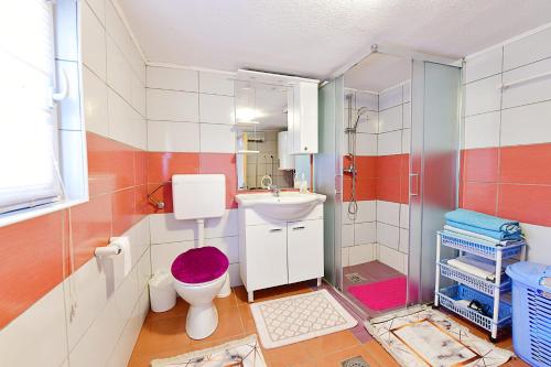 House Luna tesisinde bir banyo