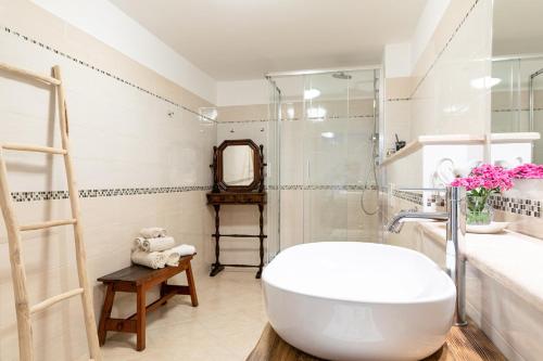 A bathroom at Agriturismo L’Orto di Muma