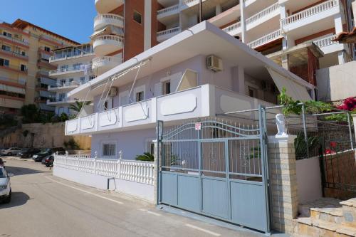 Kosta Apartments