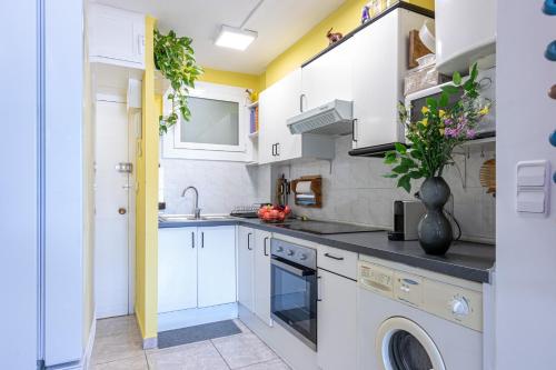 Fotografia z galérie ubytovania SAND1-Apartamento en la playa, CÉNTRICO, PARKING y CLIMA v destinácii Roses
