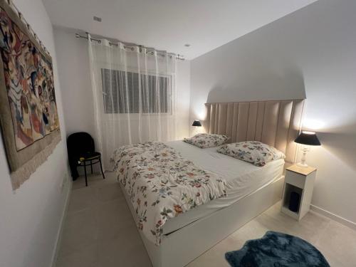 New build modern ap 4 min walk to the beach and Marbella old town photo 2