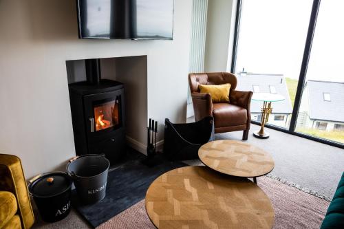 2 Bed Penthouse Apartment - 6 Plas – Photos 3