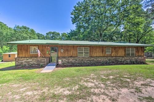 Gallery image of Lake O Pines, Jefferson, TX - Anglers Cabin! in Jefferson