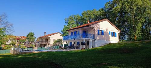 Πισίνα στο ή κοντά στο Villa Prisca