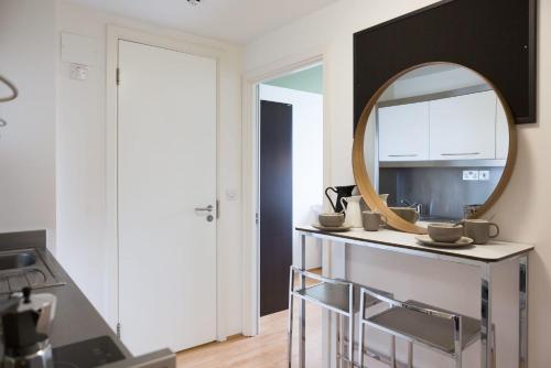 Gallery image of Comfortable Studios and Apartments at Chapter Spitalfields in London in London