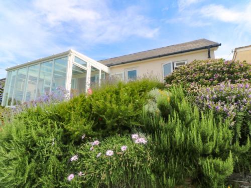Hillcrest – Photos 2