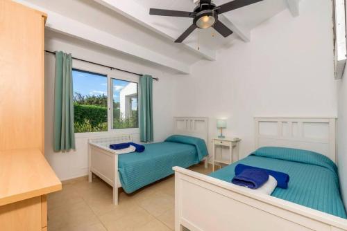 A bed or beds in a room at Cielos Azules