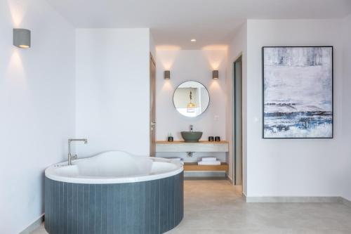 Eva Luxury Sea View Suites Hersonissos