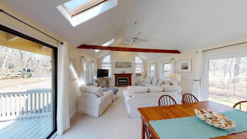 3 Bedroom House – Photos 2