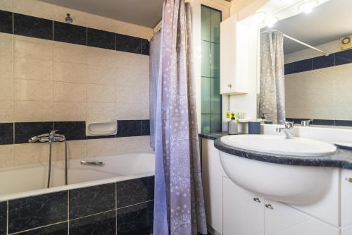 Ένα μπάνιο στο Anastasia Home