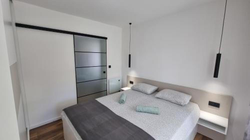 Aquamarine apartment