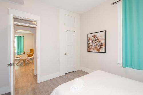 Gallery image of Charming Niagara Region Apt. Newly Renovated! in St. Catharines