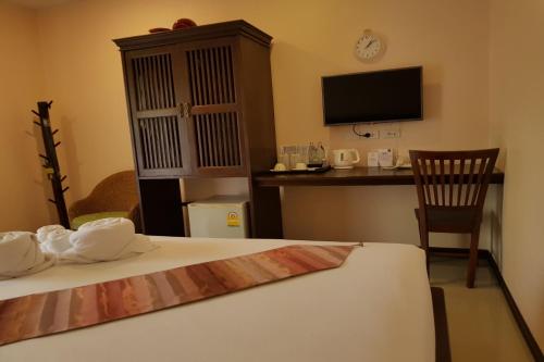 TV a/nebo společenská místnost v ubytování Pai Sukhothai Resort SHA Extra Plus