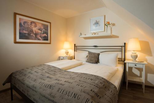 Weinhotel Sonnenscheinにあるベッド