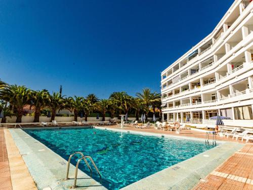 The swimming pool at or close to Lorentz Holiday Home