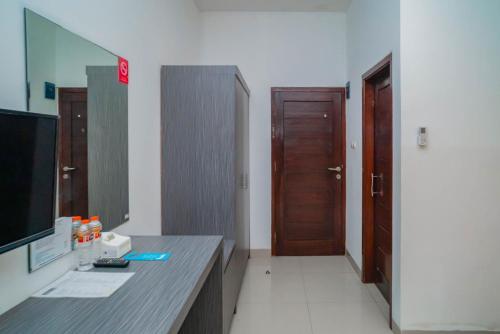 Gallery image of Sans Hotel Widarasari Cirebon in Cirebon