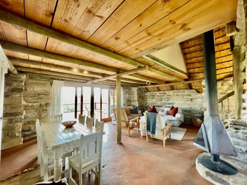 Ruang duduk di Tugela River Lodge