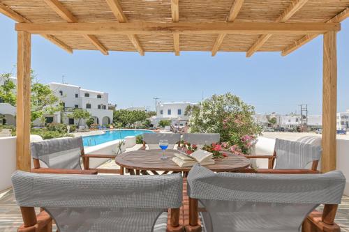 Imagen de la galería de Naxian Queen Luxury Villas & Suites, en Agia Anna de Naxos