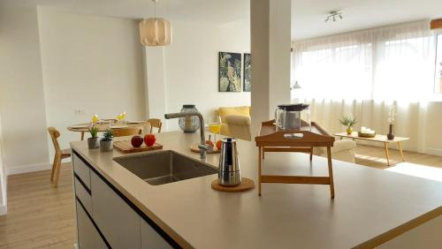 Zdjęcie z galerii obiektu Lujoso Apartamento en San Cristobal de la Laguna w mieście La Laguna