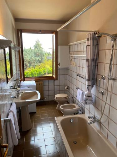 A bathroom at Oasi