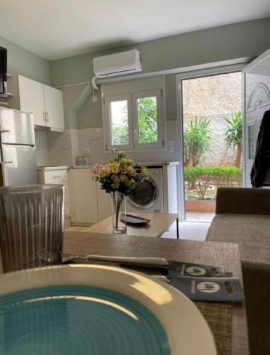 AIOLOS LUXURY alimos quiet apartment 1