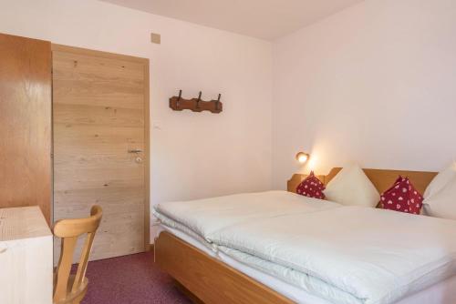 Posteľ alebo postele v izbe v ubytovaní Haus Lohengrin Ferienwohnung 2