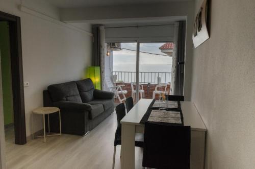 Apartamentos Capri-Playa tesisinde bir oturma alanı