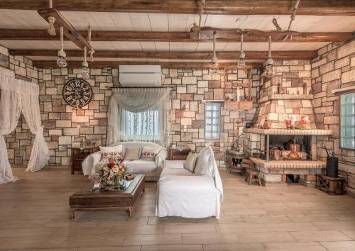 Gambar di galeri bagi Emilia's Little Farmhouses di Agii Anargiri Milos