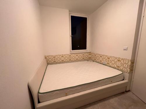 Een bed of bedden in een kamer bij Riva amfora