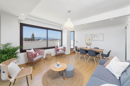 Alcazaba Penthouse in Malaga by Solaga Holiday Homes