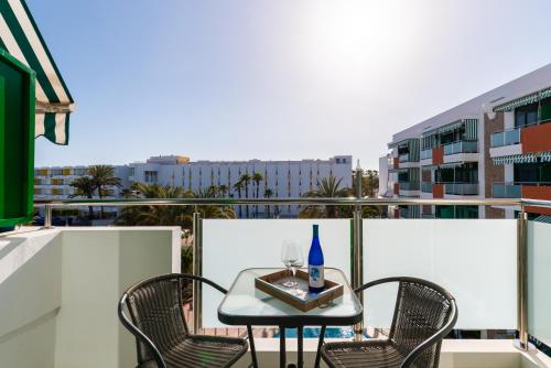 Apartment Palm trees view of the dunes