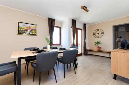 TV a/nebo společenská místnost v ubytování Apartment Slavko
