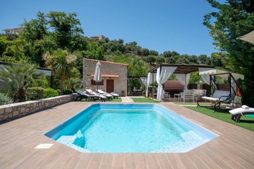 Maratho Villa - with Private Pool