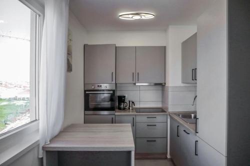 Fotografia z galérie ubytovania Rose-Mary 2BR apt with balcony and parking v destinácii Zadar