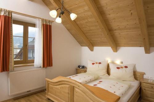 Postel nebo postele na pokoji v ubytování Ferienwohnung am Oberrainerhof