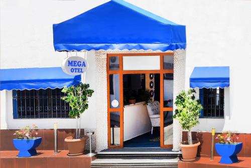 Η πρόσοψη ή η είσοδος του The Mood Hotel