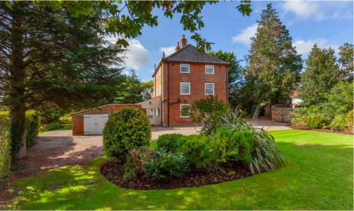 Large three storey Georgian House and Gardens