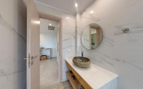 Kylpyhuone majoituspaikassa Spiros-Soula Thematic Suites
