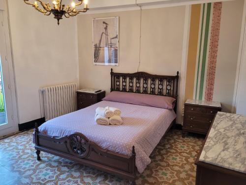 Postel nebo postele na pokoji v ubytování Casa rural L´Amparo -3 espigas- Categoría superior-15 personas