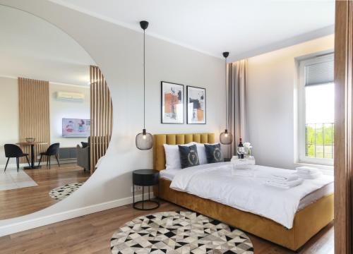 Postel nebo postele na pokoji v ubytování Apartament Warta Park Poznań - Basen Pool - Sauna - AC Klimatyzacja - Cost Free Parking - Pelikan - 24h check in