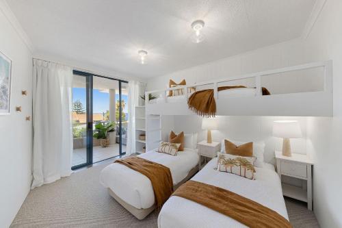 Foto da galeria de U2 Park Cres Modern & Stylish 2 bedroom apartment Close to Beach and Restaurants em Sunshine Beach