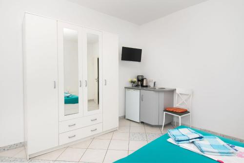 Apartment and Room Zoran