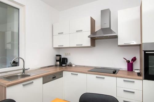 Apartment and Room Zoran