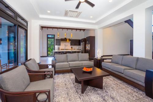 Χώρος καθιστικού στο Ocean Pearl home