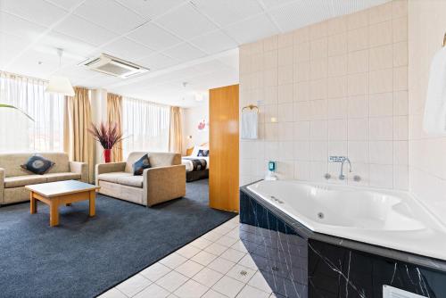 Posezení v ubytování Adelaide International Motel