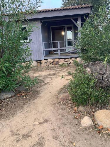 La Petite Maison dans le Maquis