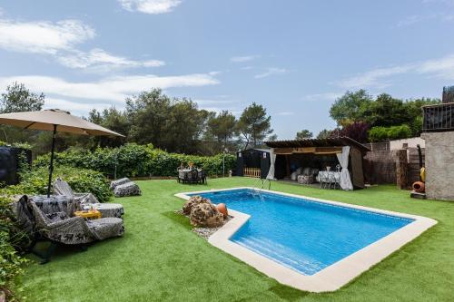 Piscina cerca de Casa rural Antonio y Maria Rosa