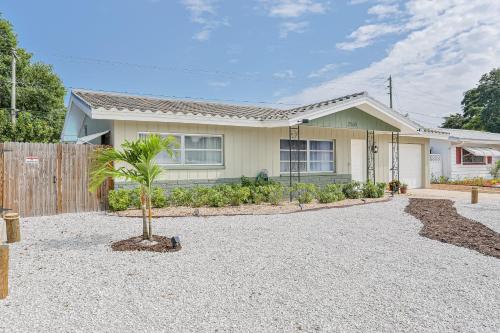 Magnolia Pool House – Photos 2