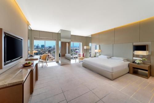 Hyatt Regency Dubai Creek Heights Image
